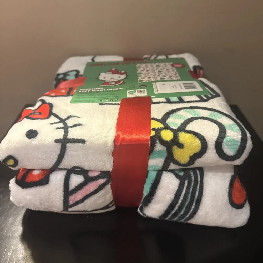 Hello Kitty Holiday 